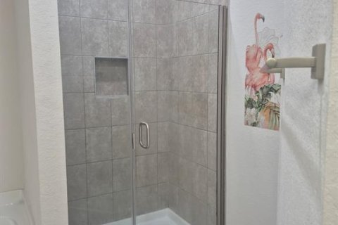 Casa en venta en Davenport, Florida, 5 dormitorios, 253.81 m2 № 2127291 - foto 27