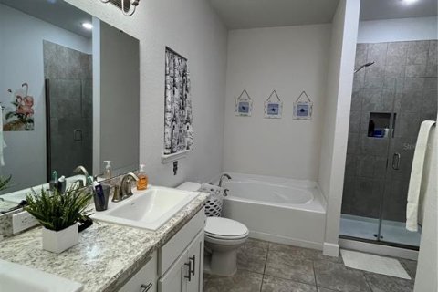 Casa en venta en Davenport, Florida, 5 dormitorios, 253.81 m2 № 2127291 - foto 30