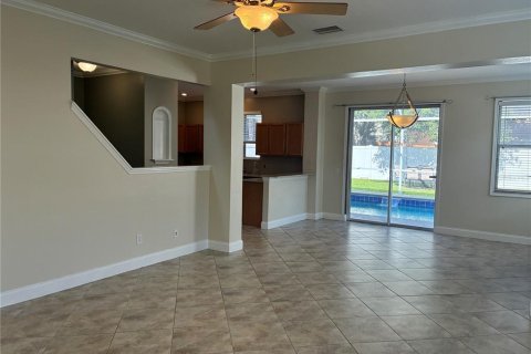 Villa ou maison à louer à Wesley Chapel, Floride: 3 chambres, 142.7 m2 № 2424289 - photo 11