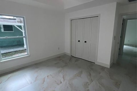 House in Tampa, Florida 3 bedrooms, 130.06 sq.m. № 2330021 - photo 29