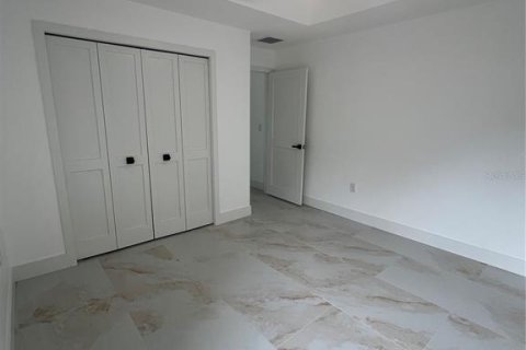 House in Tampa, Florida 3 bedrooms, 130.06 sq.m. № 2330021 - photo 26