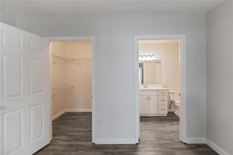 Condominio en alquiler en Sarasota, Florida, 2 dormitorios, 98.29 m2 № 1909974 - foto 17