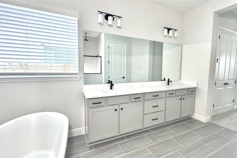 Casa en venta en Orlando, Florida, 6 dormitorios, 306.76 m2 № 1912133 - foto 10