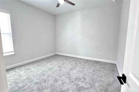 Casa en venta en Orlando, Florida, 6 dormitorios, 306.76 m2 № 1912133 - foto 17