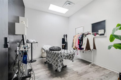Propiedad comercial en venta en Orlando, Florida № 2107471 - foto 23