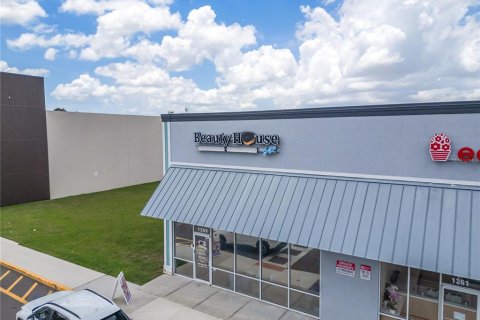 Propiedad comercial en venta en Orlando, Florida № 2107471 - foto 4
