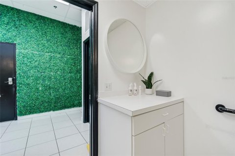 Propiedad comercial en venta en Orlando, Florida № 2107471 - foto 17