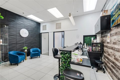 Propiedad comercial en venta en Orlando, Florida № 2107471 - foto 28