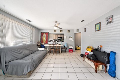 Casa en venta en Clearwater, Florida, 3 dormitorios, 147.81 m2 № 1812495 - foto 5