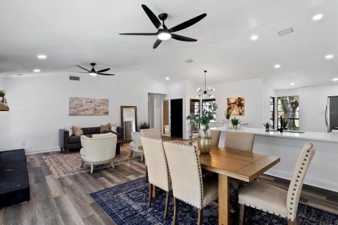 Casa en alquiler en Tampa, Florida, 3 dormitorios, 147.62 m2 № 1913089 - foto 6