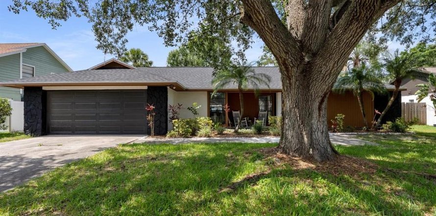 Casa en Tampa, Florida 3 dormitorios, 147.62 m2 № 1913089