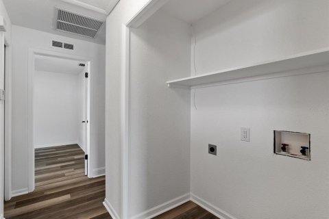Casa en alquiler en Tampa, Florida, 3 dormitorios, 147.62 m2 № 1913089 - foto 12