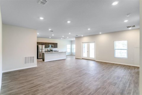 House in Ocala, Florida 4 bedrooms, 178.74 sq.m. № 1798302 - photo 3