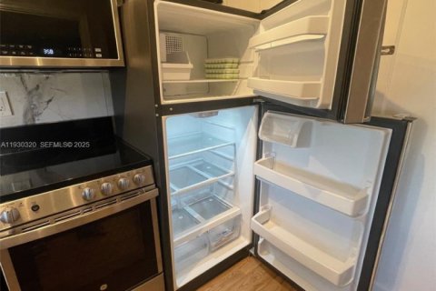 Снять в аренду кондоминиум в Майами-Шорс, Флорида 1 спальня, 63.64м2, № 2034268 - фото 12