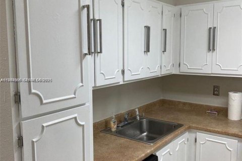 Condominio en venta en Plantation, Florida, 1 dormitorio, 63.17 m2 № 2046540 - foto 8