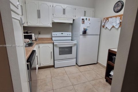 Condominio en venta en Plantation, Florida, 1 dormitorio, 63.17 m2 № 2046540 - foto 7