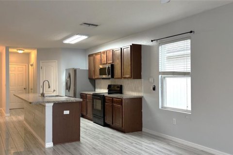 House in Winter Haven, Florida 4 bedrooms, 171.13 sq.m. № 1785344 - photo 6