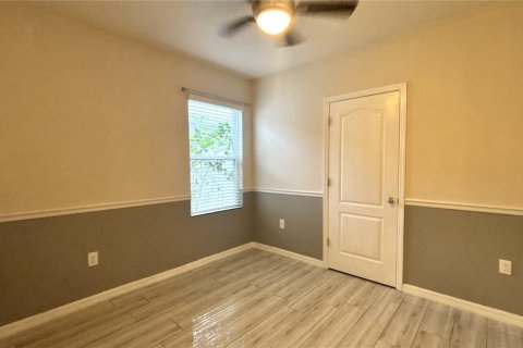 House in Winter Haven, Florida 4 bedrooms, 171.13 sq.m. № 1785344 - photo 10