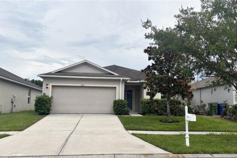 House in Winter Haven, Florida 4 bedrooms, 171.13 sq.m. № 1785344 - photo 1