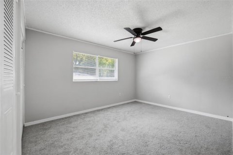 House in Lake Wales, Florida 4 bedrooms, 151.52 sq.m. № 2393912 - photo 13