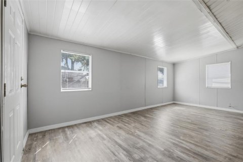 House in Lake Wales, Florida 4 bedrooms, 151.52 sq.m. № 2393912 - photo 15