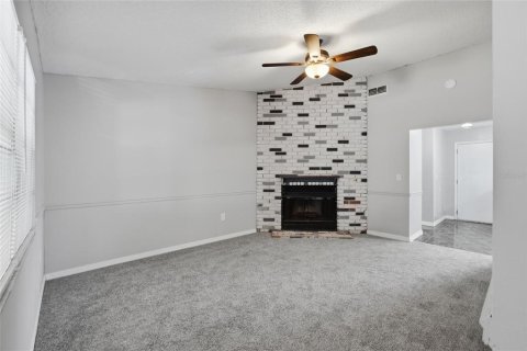 House in Lake Wales, Florida 4 bedrooms, 151.52 sq.m. № 2393912 - photo 9