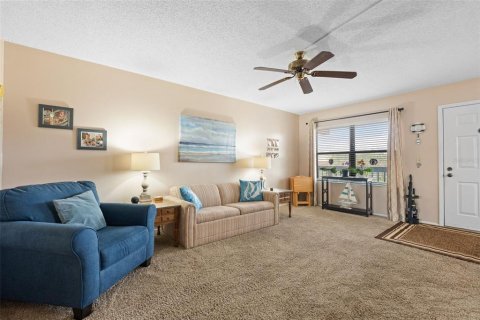 Condo in Bradenton, Florida, 1 bedroom  № 1786102 - photo 14