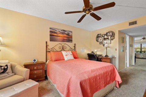Condo in Bradenton, Florida, 1 bedroom  № 1786102 - photo 18