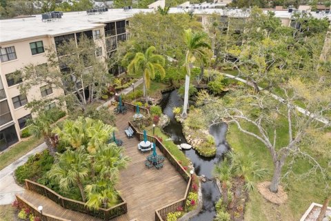 Condo in Bradenton, Florida, 1 bedroom  № 1786102 - photo 4