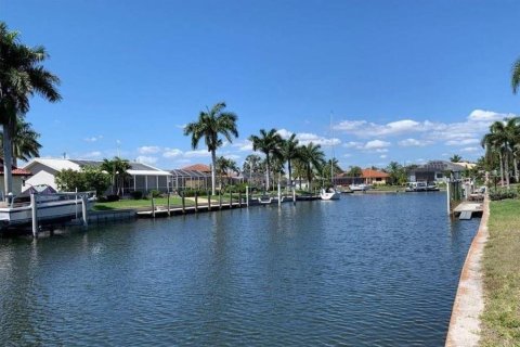 Terrain à Punta Gorda, Floride № 2108609