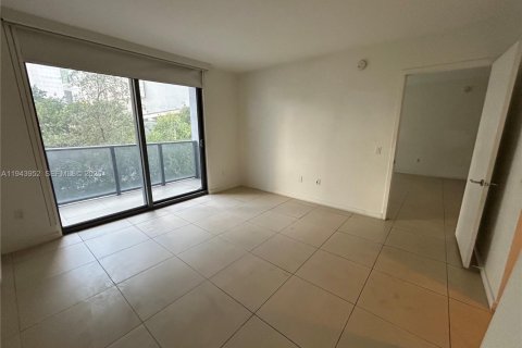 Condominio en venta en Miami, Florida, 2 dormitorios, 100.89 m2 № 2000835 - foto 7