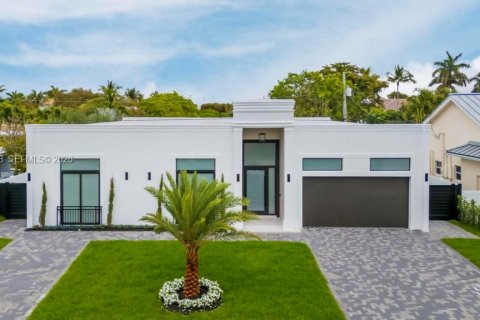 House in Lighthouse Point, Florida 4 bedrooms № 2048666 - photo 22