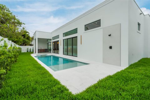 House in Lighthouse Point, Florida 4 bedrooms № 2048666 - photo 20