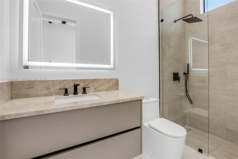 House in Lighthouse Point, Florida 4 bedrooms № 2048666 - photo 14