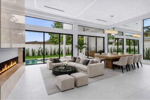 House in Lighthouse Point, Florida 4 bedrooms № 2048666 - photo 9