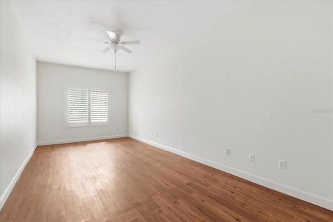 Condo in Orlando, Florida, 3 bedrooms № 2100486 - photo 18