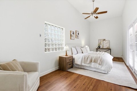 Condo in Orlando, Florida, 3 bedrooms № 2100486 - photo 9