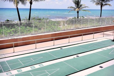 Condominio en alquiler en Hallandale Beach, Florida, 1 dormitorio, 80.82 m2 № 2057447 - foto 16