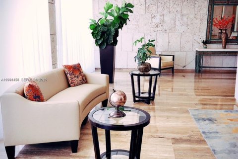 Condominio en alquiler en Hallandale Beach, Florida, 1 dormitorio, 80.82 m2 № 2057447 - foto 14