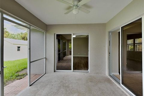 House in North Port, Florida 3 bedrooms, 184.23 sq.m. № 1911885 - photo 19