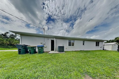 House in North Port, Florida 3 bedrooms, 184.23 sq.m. № 1911885 - photo 20