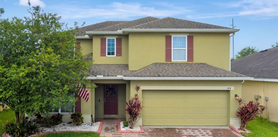 House in Davenport, Florida 5 bedrooms, 244.52 sq.m. № 1769151
