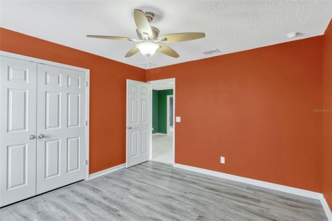 House in Davenport, Florida 5 bedrooms, 244.52 sq.m. № 1769151 - photo 16