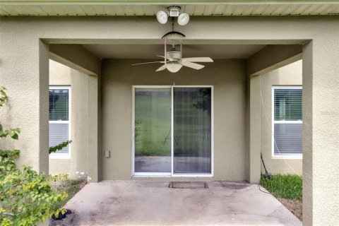 House in Davenport, Florida 5 bedrooms, 244.52 sq.m. № 1769151 - photo 28