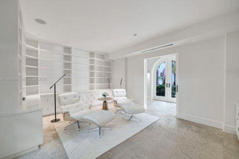 Снять в аренду виллу или дом в Майами-Бич, Флорида 6 спален, 855.54м2, № 2045810 - фото 24