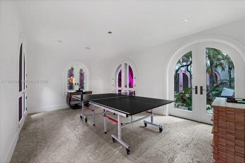 Снять в аренду виллу или дом в Майами-Бич, Флорида 6 спален, 855.54м2, № 2045810 - фото 26