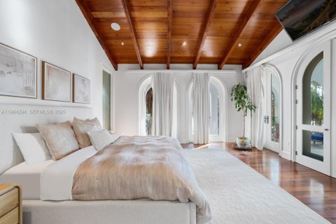 Снять в аренду виллу или дом в Майами-Бич, Флорида 6 спален, 855.54м2, № 2045810 - фото 13