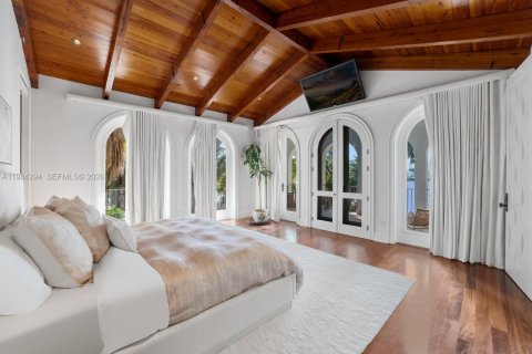 Снять в аренду виллу или дом в Майами-Бич, Флорида 6 спален, 855.54м2, № 2045810 - фото 12