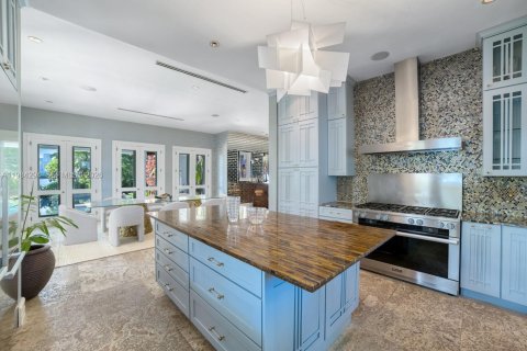 Снять в аренду виллу или дом в Майами-Бич, Флорида 6 спален, 855.54м2, № 2045810 - фото 9