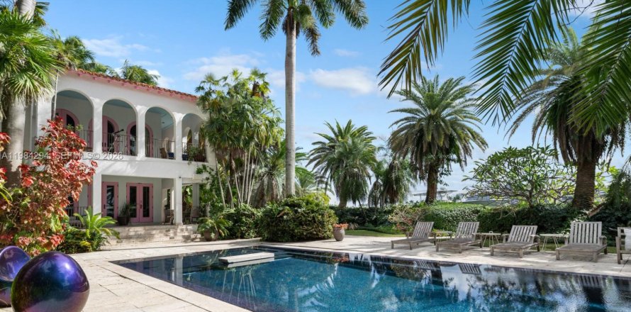 Дом в Майами-Бич, Флорида 6 спален, 855.54м2 № 2045810